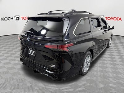 2023 Toyota Sienna XSE 7 Passenger