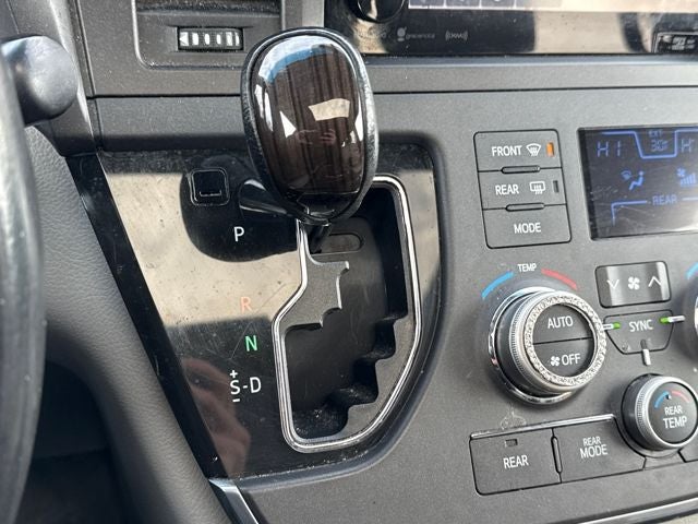2017 Toyota Sienna XLE Premium 7 Passenger