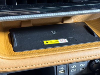 2023 Toyota Highlander Hybrid Platinum