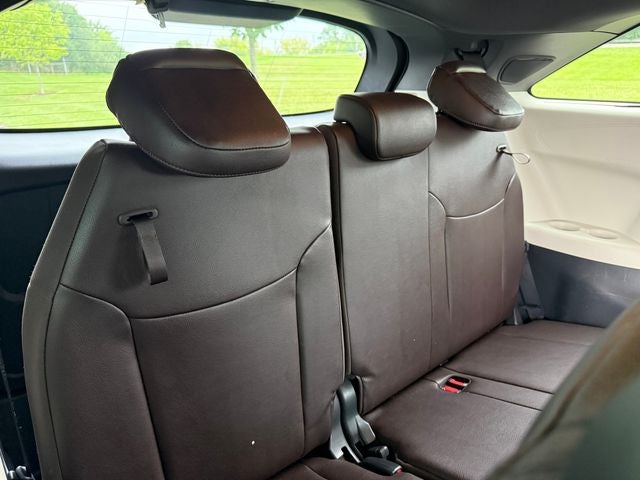 2024 Toyota Sienna Platinum 7 Passenger