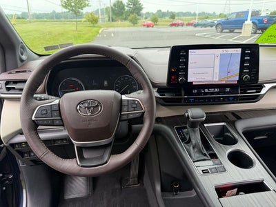 2024 Toyota Sienna Platinum 7 Passenger