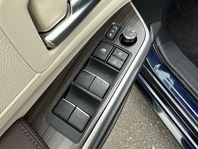 2024 Toyota Sienna Platinum 7 Passenger