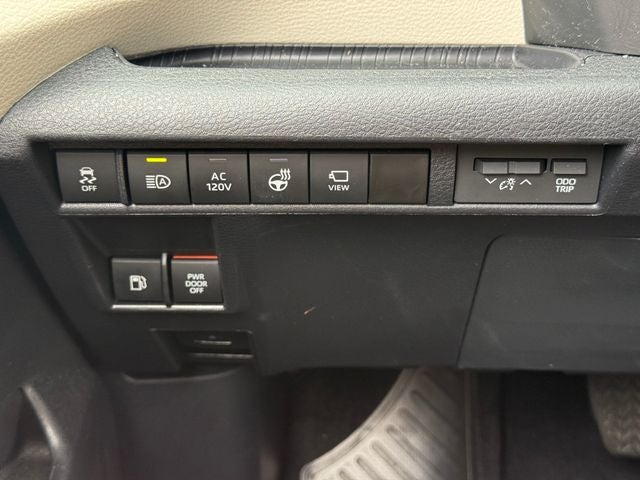 2024 Toyota Sienna Platinum 7 Passenger