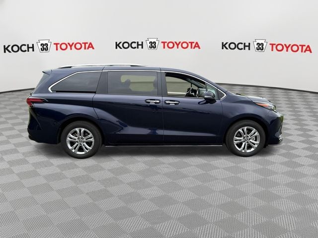 2024 Toyota Sienna Platinum 7 Passenger