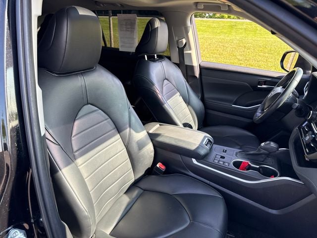 2023 Toyota Highlander Hybrid XLE