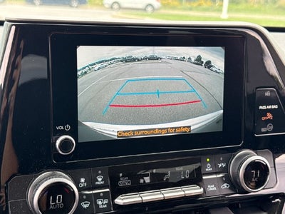 2025 Toyota Highlander LE