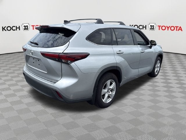 2025 Toyota Highlander LE