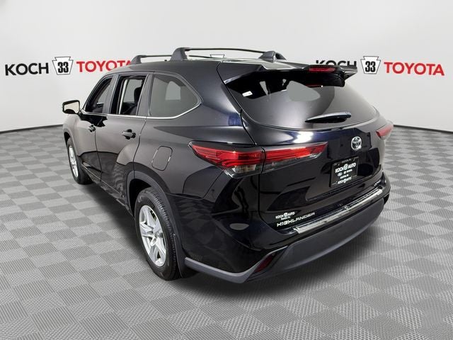 2023 Toyota Highlander LE