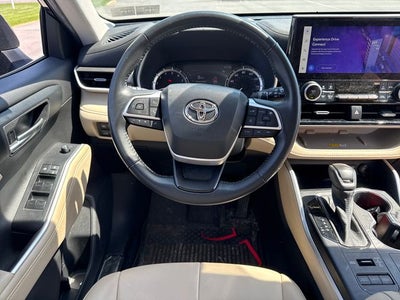 2023 Toyota Highlander XLE