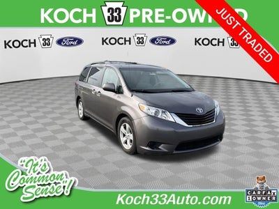 2014 Toyota Sienna LE 8 Passenger