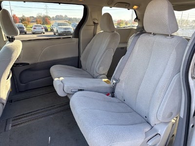 2011 Toyota Sienna LE