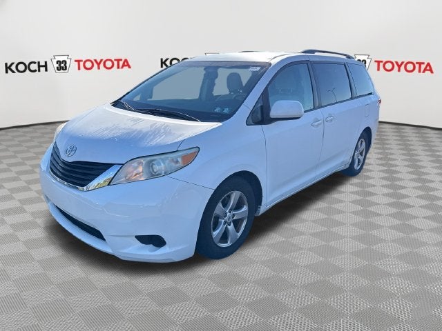 2011 Toyota Sienna LE