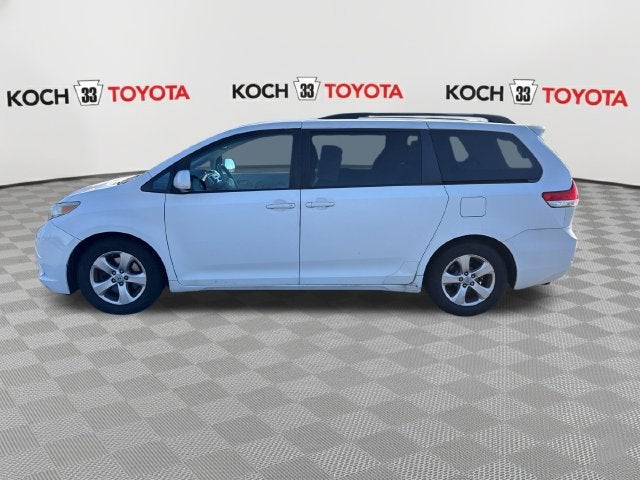 2011 Toyota Sienna LE