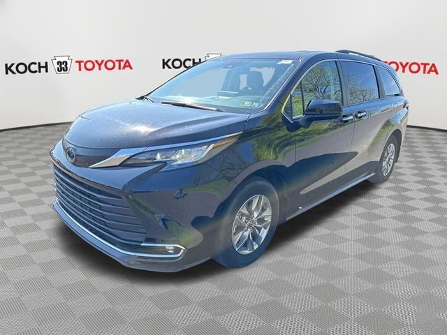 2023 Toyota Sienna XLE 7 Passenger