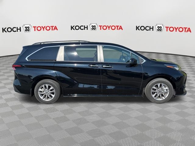 2023 Toyota Sienna XLE 7 Passenger
