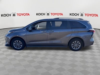 2022 Toyota Sienna XLE 7 Passenger
