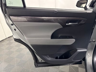 2022 Toyota Highlander Limited