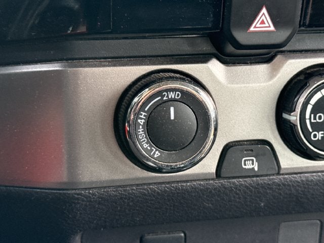 2017 Toyota Tacoma SR