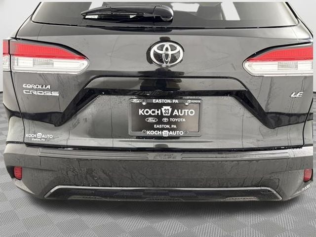2024 Toyota Corolla Cross LE