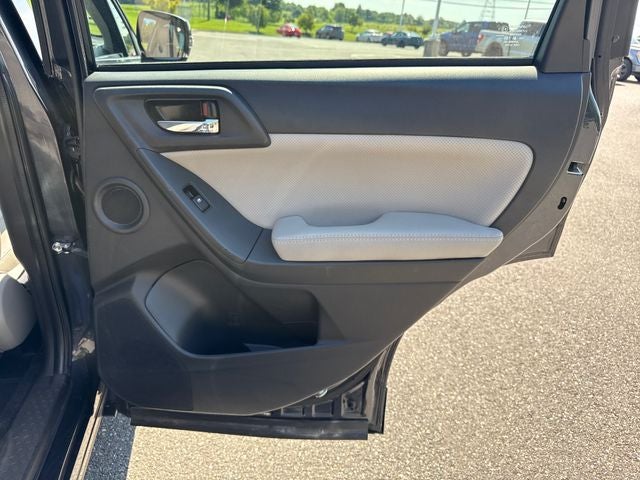 2016 Subaru Forester 2.5i Touring