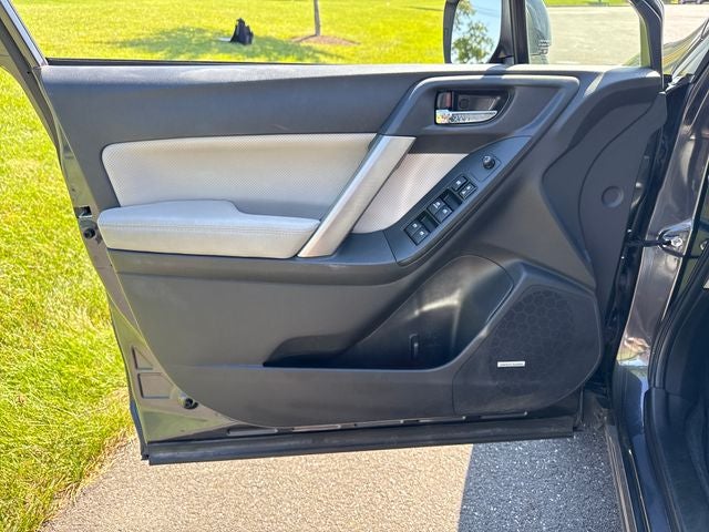 2016 Subaru Forester 2.5i Touring