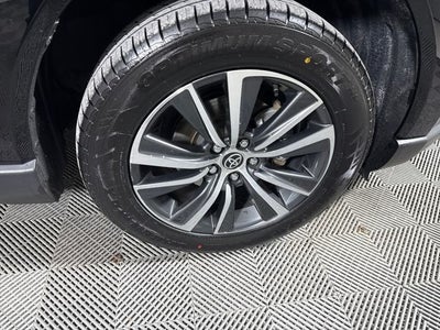 2023 Toyota Venza LE