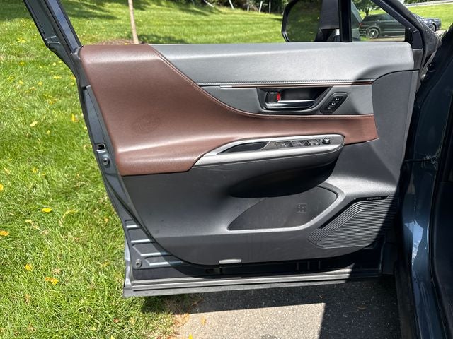 2023 Toyota Venza Limited