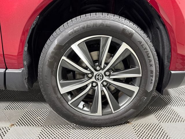 2024 Toyota Venza LE