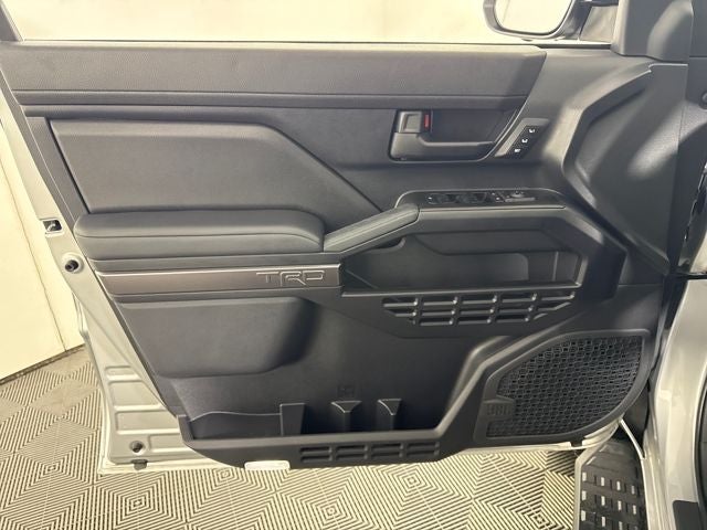 2025 Toyota 4Runner i-FORCE MAX Hybrid TRD Off Road