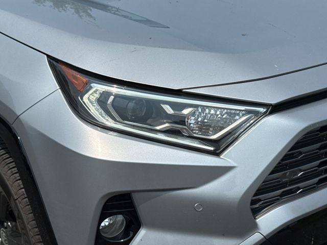 2019 Toyota RAV4 Hybrid XSE