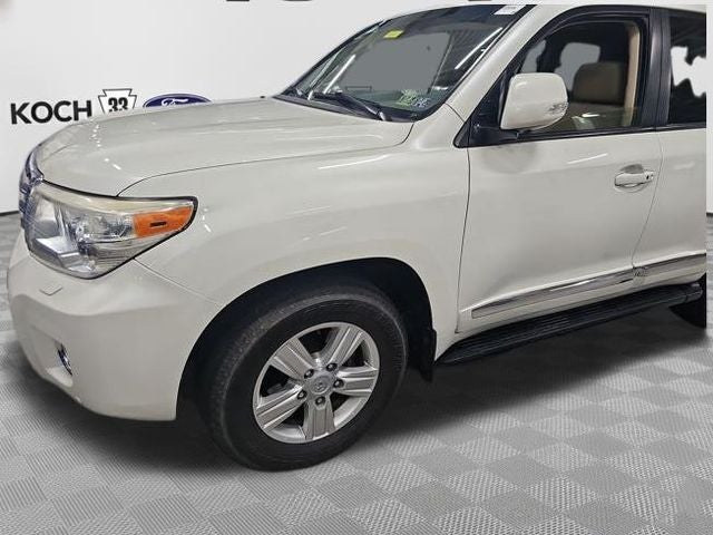 2013 Toyota Land Cruiser Base