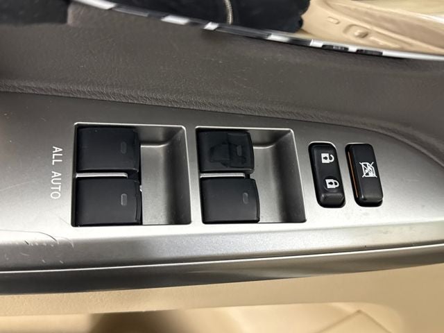 2013 Toyota Land Cruiser Base