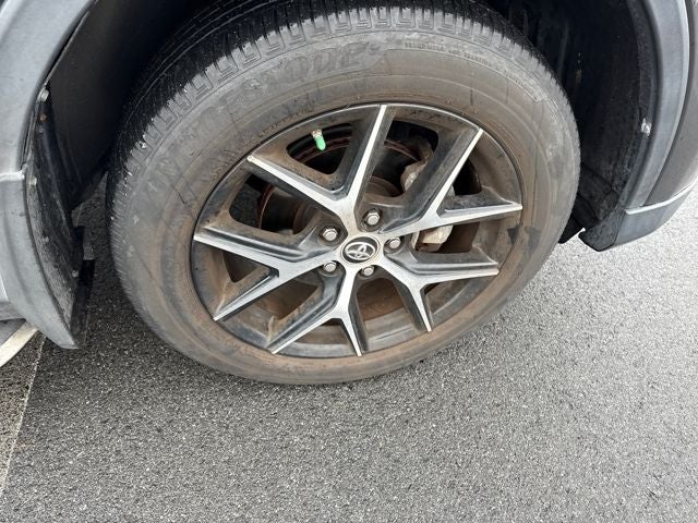 2018 Toyota RAV4 SE