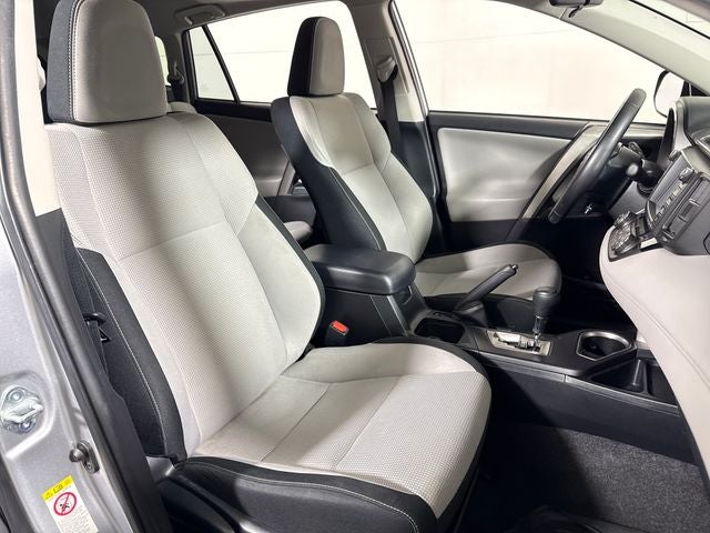 2018 Toyota RAV4 Hybrid XLE