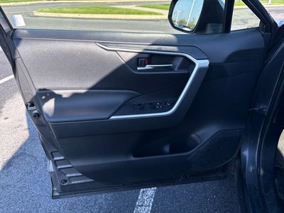 2019 Toyota RAV4 Hybrid XLE