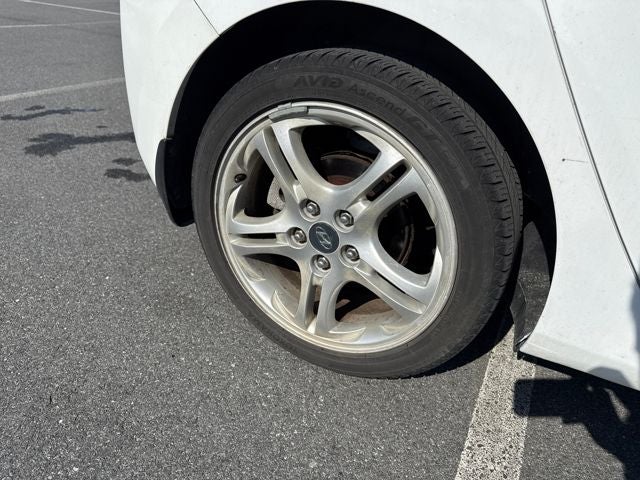 2017 Hyundai Elantra GT Base