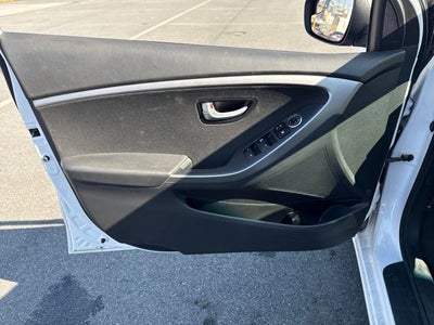 2017 Hyundai Elantra GT Base