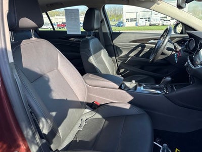 2018 Buick Regal Essence