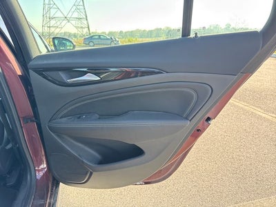 2018 Buick Regal Essence