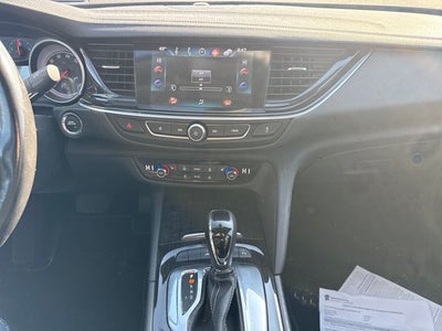2018 Buick Regal Essence