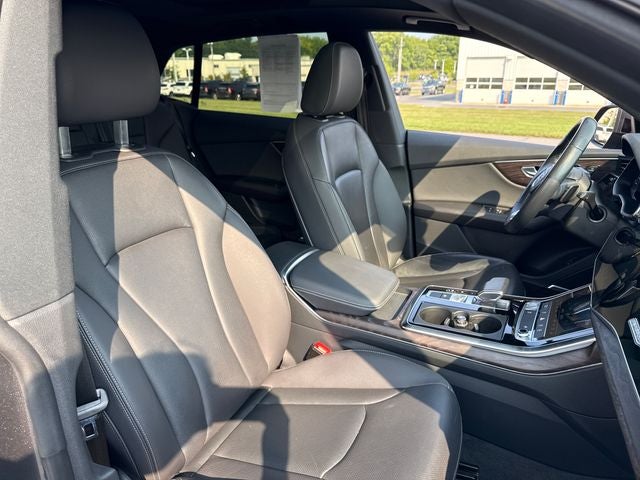 2020 Audi Q8 55 Premium Plus quattro