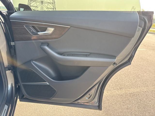 2020 Audi Q8 55 Premium Plus quattro