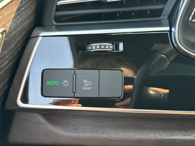 2020 Audi Q8 55 Premium Plus quattro