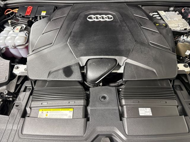 2020 Audi Q8 55 Premium Plus quattro