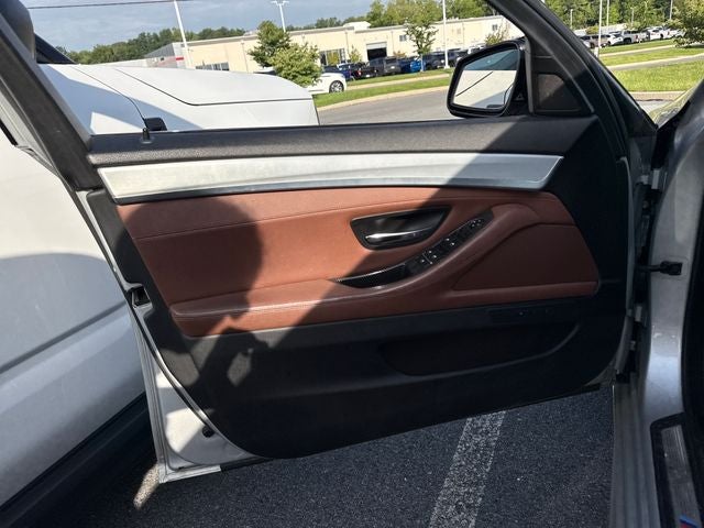 2013 BMW 5 Series 550i