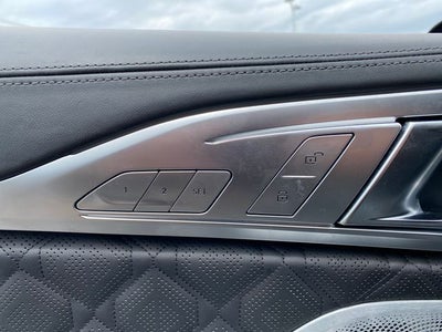 2021 BMW M8 Base