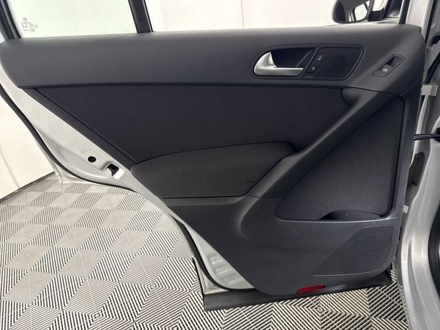 2013 Volkswagen Tiguan S 4Motion