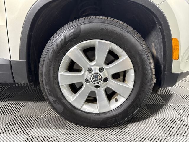 2010 Volkswagen Tiguan SE 4Motion