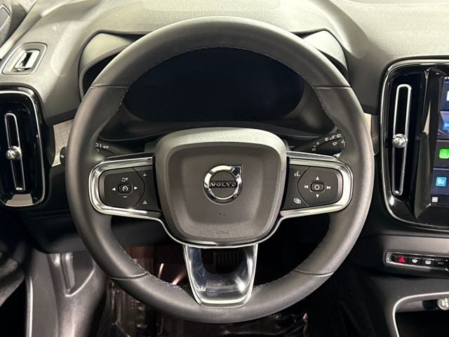 2023 Volvo XC40 B5 Core