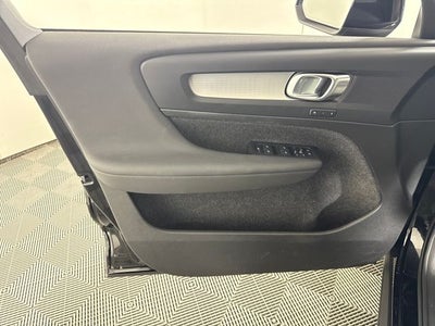 2023 Volvo XC40 B5 Core